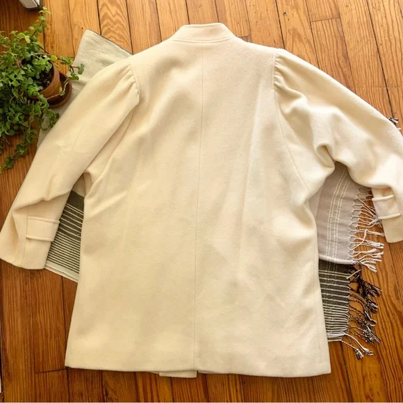 Vintage 70’s Elegant Cream Wool Winter Coat - Picture 12 of 16